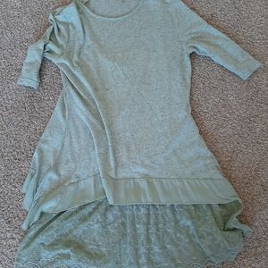 SIMPLY NOELLE - Cute and feminine light green asymmetric tunic - Size: L